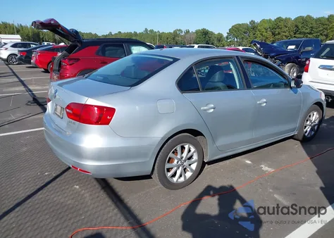 2011 Volkswagen Jetta 2.5L Se z USA, uszkodzony, nr VIN 3VWDX7AJ0BM054666